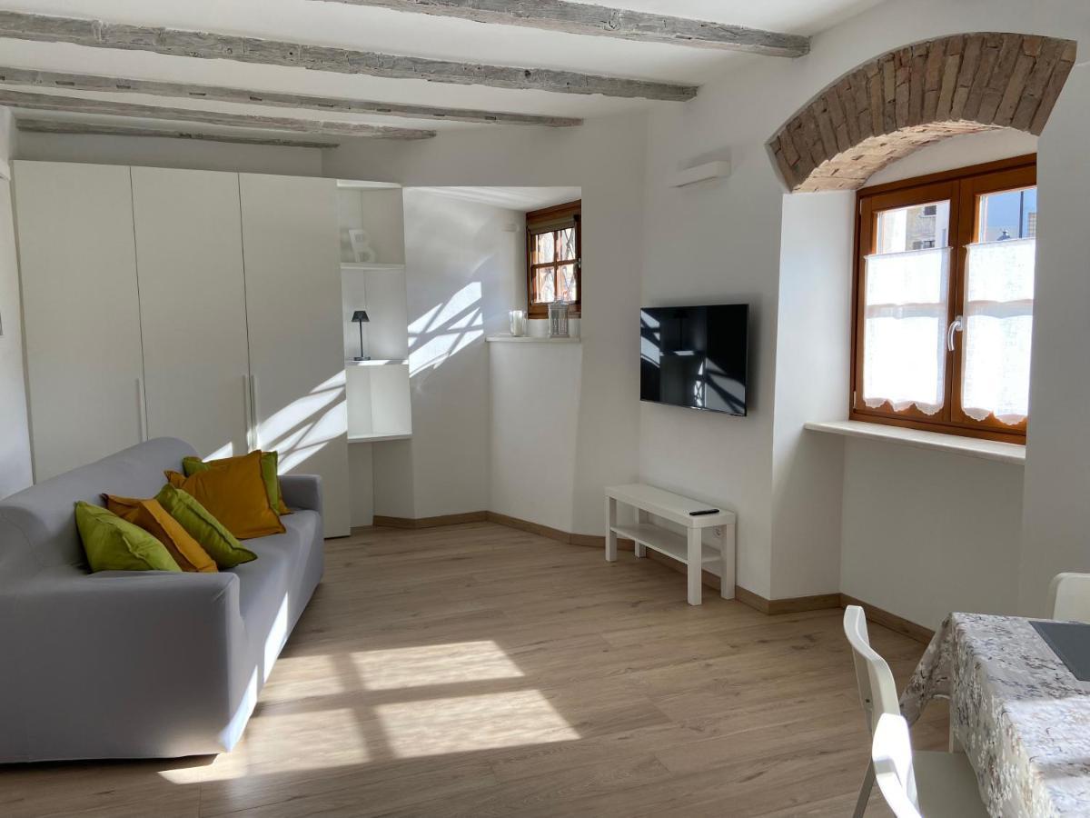 Appartamento Borgo San Tomaso, Tra Storia E Natura Rovereto  Buitenkant foto